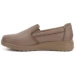 Womens leather slip-on wedge shoes, beige, Potocki JE19505 - Image 3